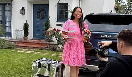 Veena Crownholm With The Kia Sorento Hev X-Line Sx Prestige